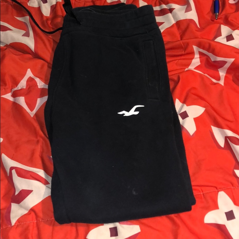 Hollister joggers
